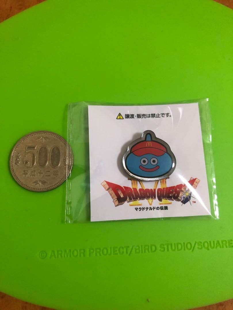 ドラゴンクエスト マクドナルド スライム ピンバッジ - メルカリ