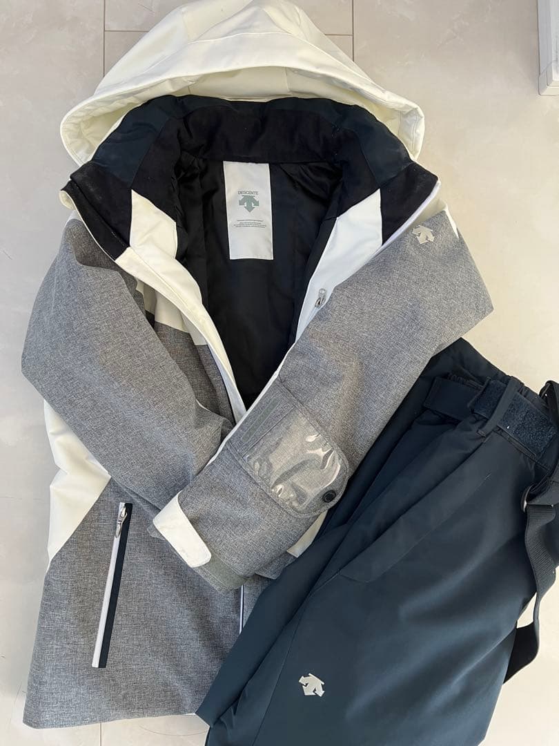 Mサイズ 防水スキーウェア グレー/ホワイト 送料無料)スキーウェア メンズ cosby ホルダー付き 耐水圧10000mm ログ