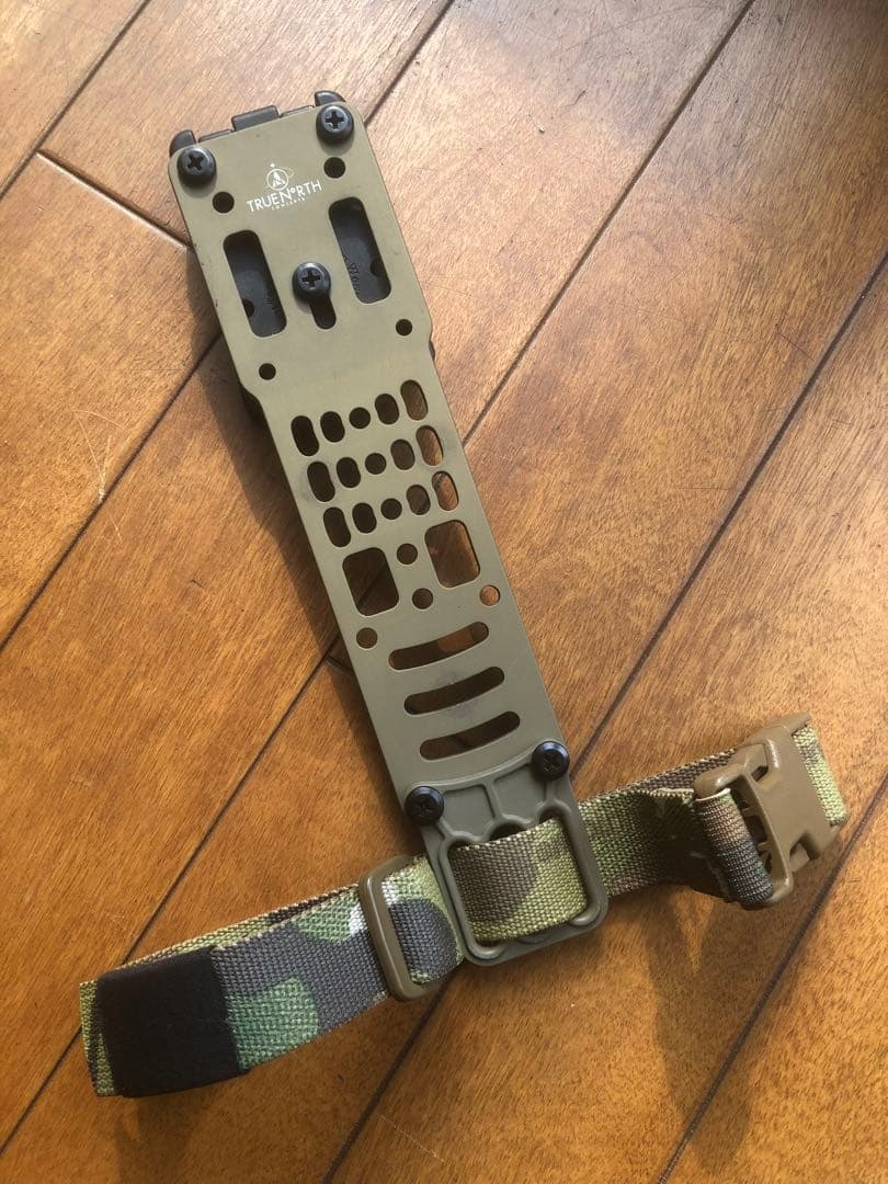 実物 True North Concepts ホルスターアダプター