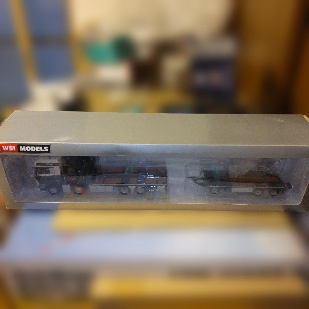 WSI MODELS スカニアストリームライン　1/50 WSI 1/50 スカニアストリームライントップライン6X2ツインステア