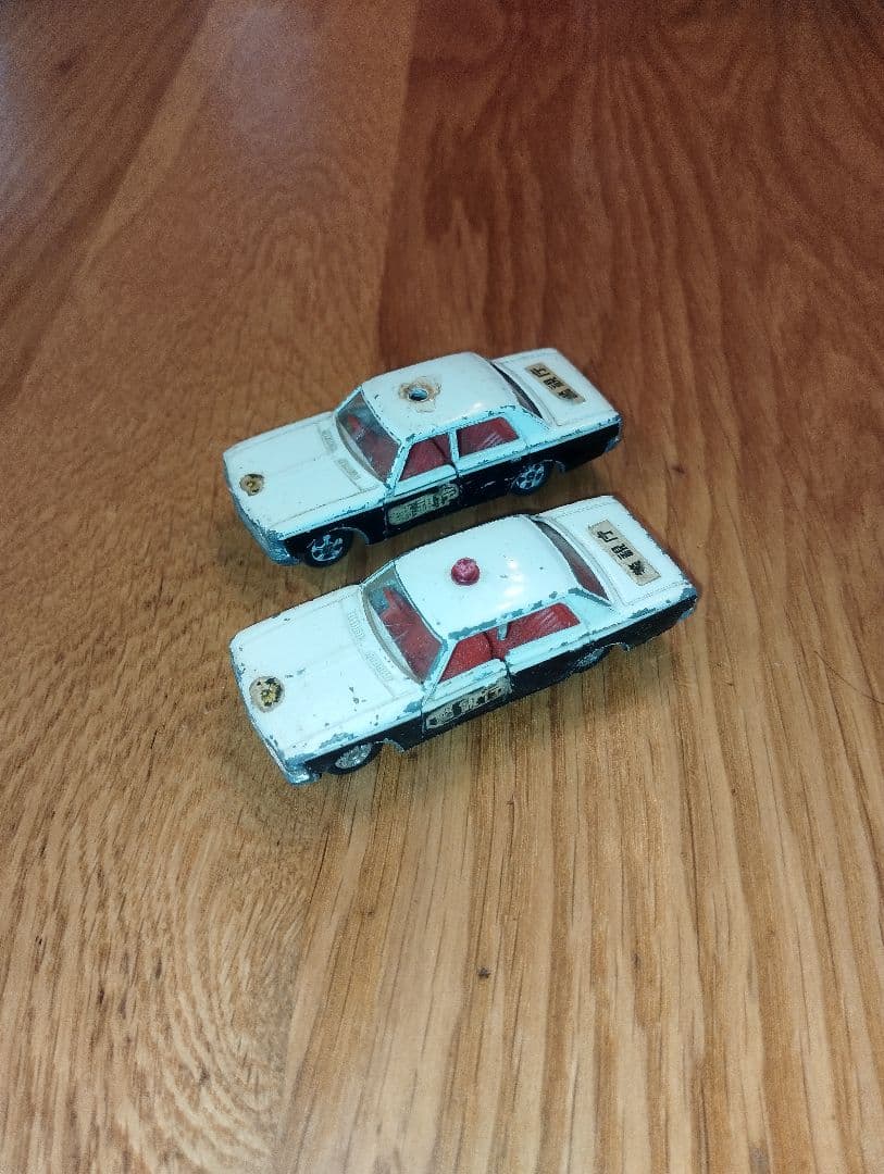 希少　黒箱　当時物 トミカ 4 クラウン パトロールカー 宅配】東京都板橋区のミニカー買取実績｜黒箱トミカ「No.4クラウン