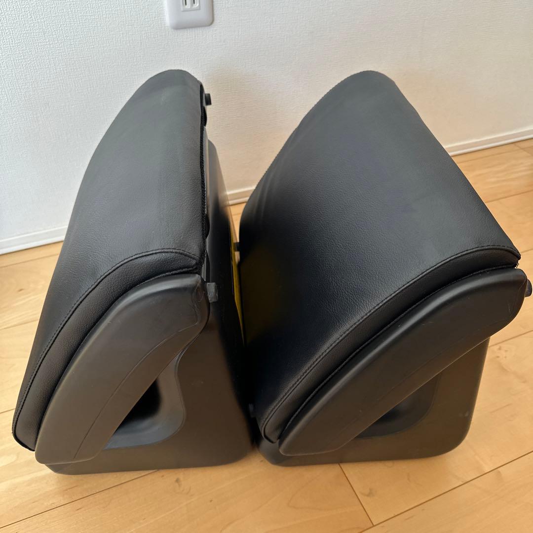 TOYOTA純正　車用シートクッション ブラック　オットマン　　VOXY