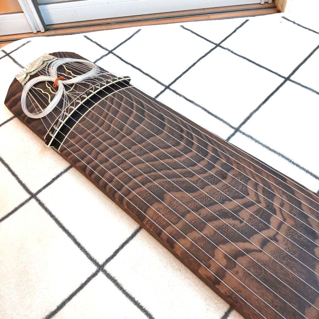 くり甲 綾杉彫り 刳甲 琴 13弦