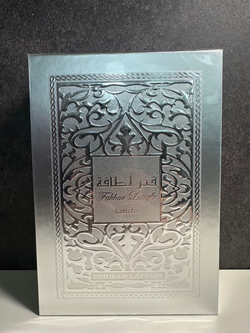 香水(男性用) Lattafa Fakhar Platin 100ml