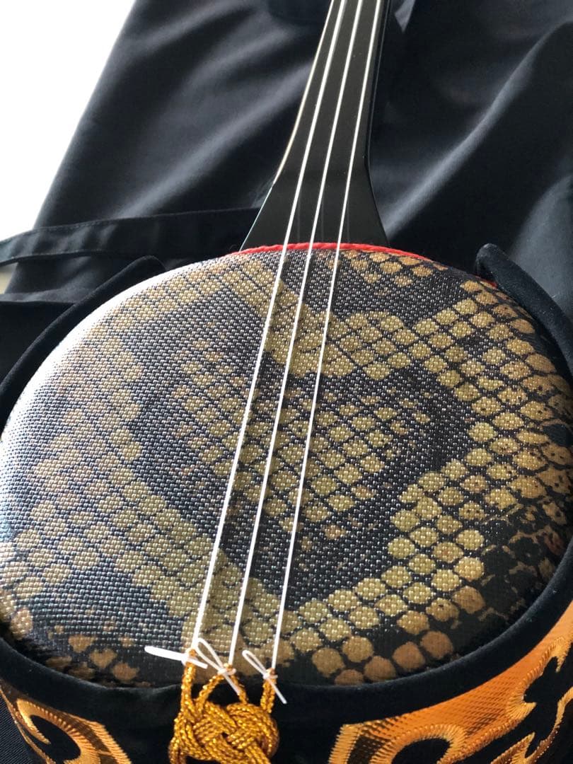 お値下げしました！新品！チューナー付ミニ三線！