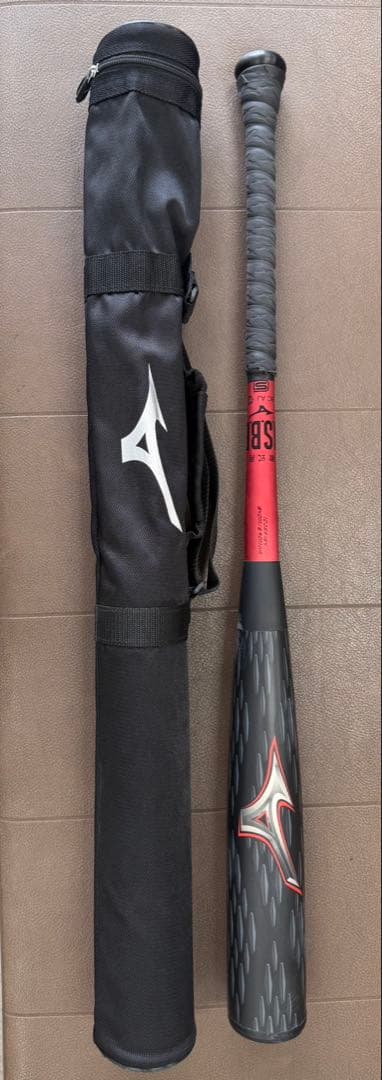 ミズノ　ビヨンドマックスレガシーメタル 軟式バット 黒/赤 専用ケース付き