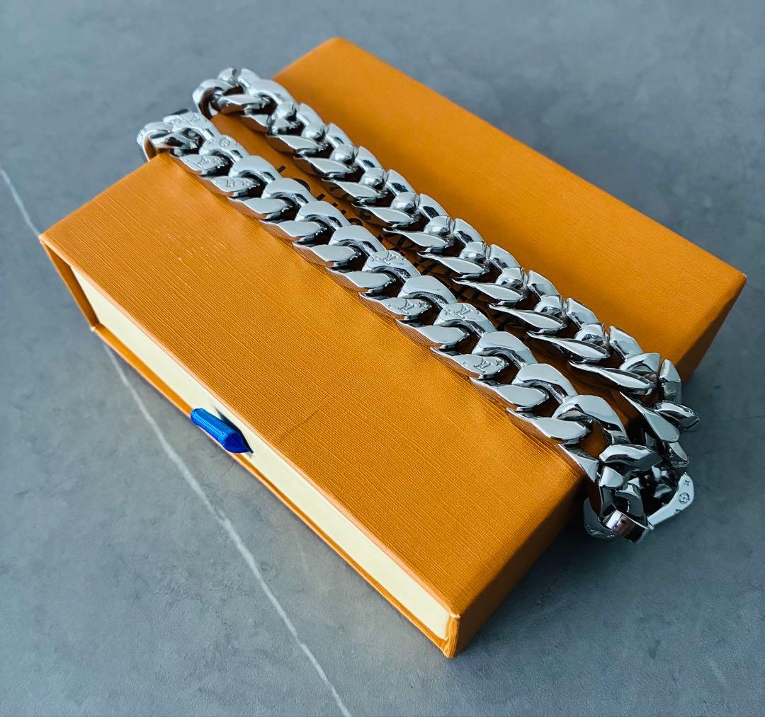 ルイヴィトン LOUIS VUITTON コリエ・LVチェーンリンクス