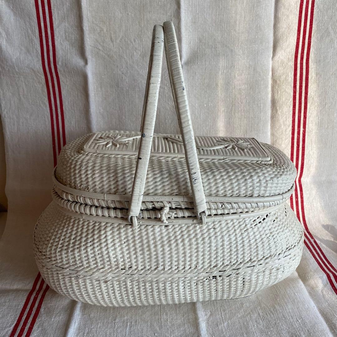 フランス　アンティークパニエ　プロヴァンスプリント　白いかご　ラタンバスケット ラタン パニエ フレンチバスケット K 藤/フランスブロカント