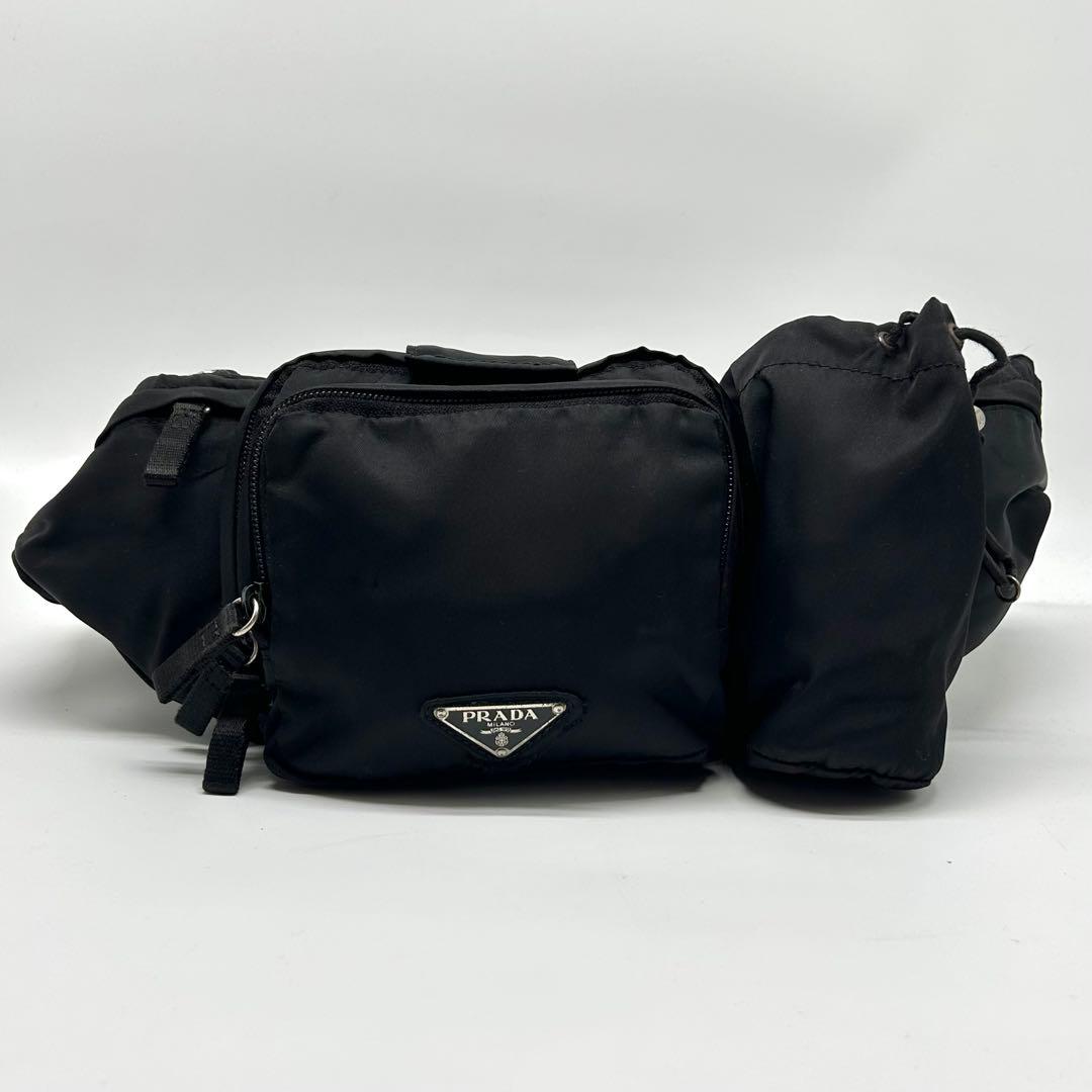 良品✨プラダ　ナイロン　ウエストポーチ　三角プレート　アクセサリー　2VL056 プラダウエストポーチ 紺 メンズ ナイロン ウエストバッグ 2VL056