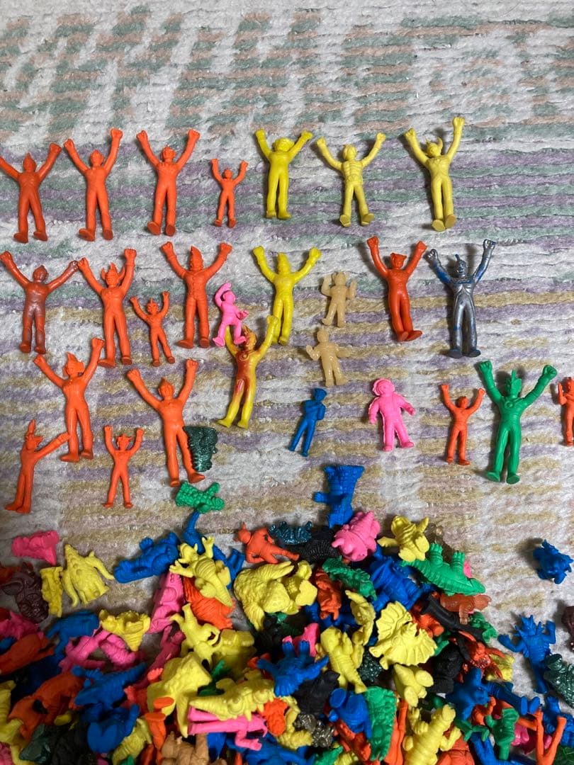 ウルトラマン消しゴム　450個！