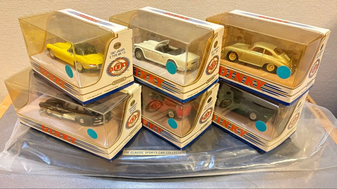 Dinky クラシックスポーツカーコレクション 6台 専用ディスプレイ台セット