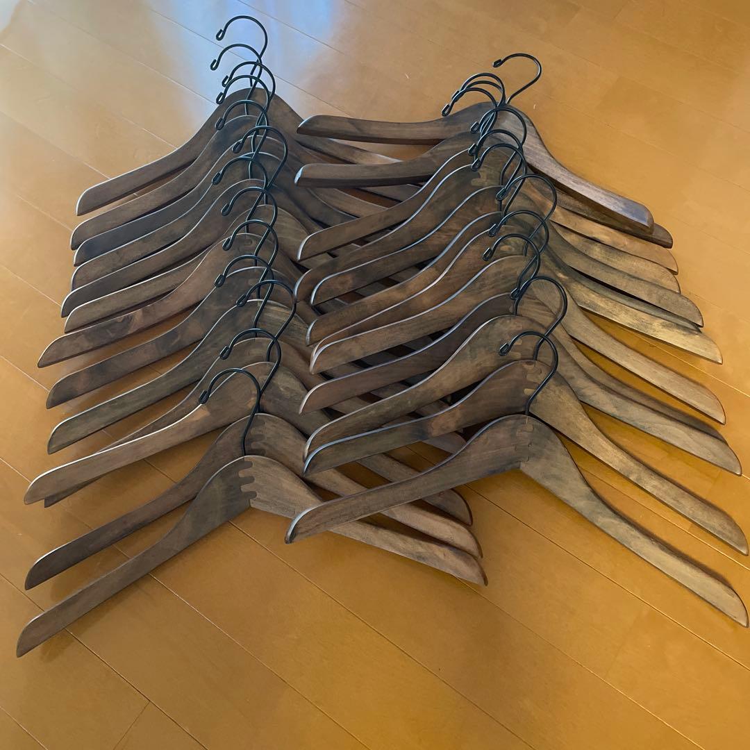 ロータス　アンティーク　木製ハンガー　トップスハンガー　大人用　Ｌ　25本