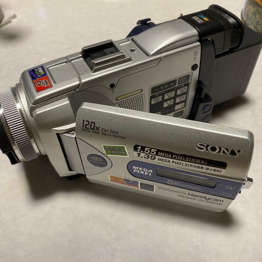 SONY miniDV HANDYCAM DCR-TRV50 ①