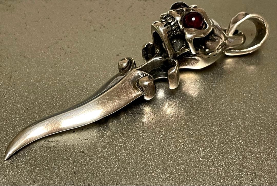 【週末限定値下げ】スカル クロー ネックレス トップ 925 A&G