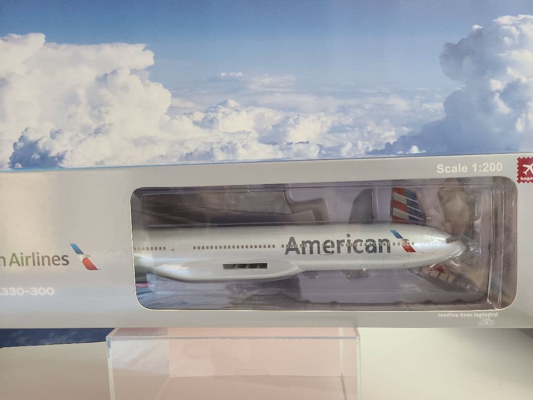 エアバス A330-300 アメリカン航空 (ギア/スタンド付属) 1/200 Amazon.co.jp: ホーガンウィングス B A330-300 アメリカン航空