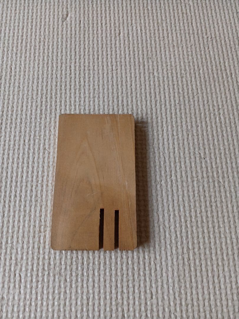 レトロ 昭和 ひのきの下駄札 51 (イチロー選手の背番号)