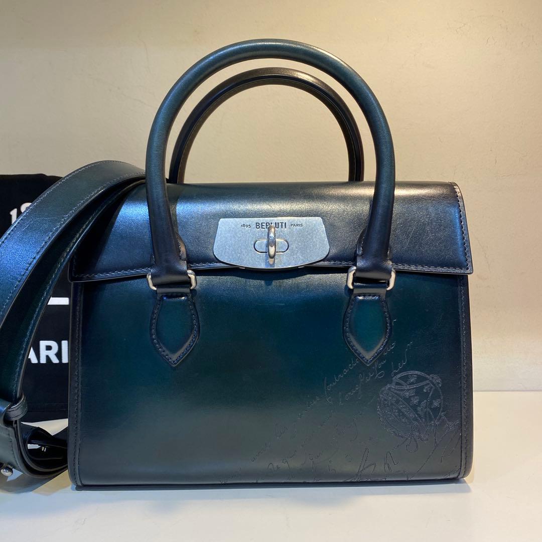 ベルルッティ　エミーオガリバーメッセンジャーバッグ