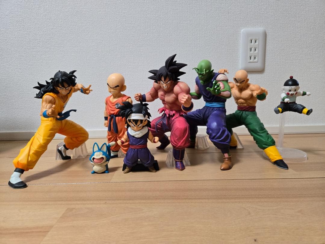 ドラゴンボール　一番くじ　悟空　クリリン　悟飯　ピッコロ　など８体まとめ売り
