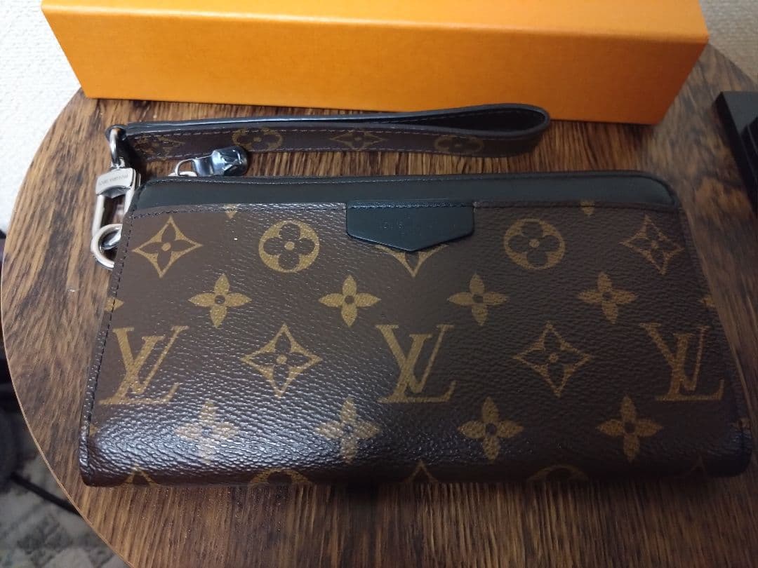 【美品】ルイヴィトン 財布 ジッピードラゴンヌ モノグラム　長財布