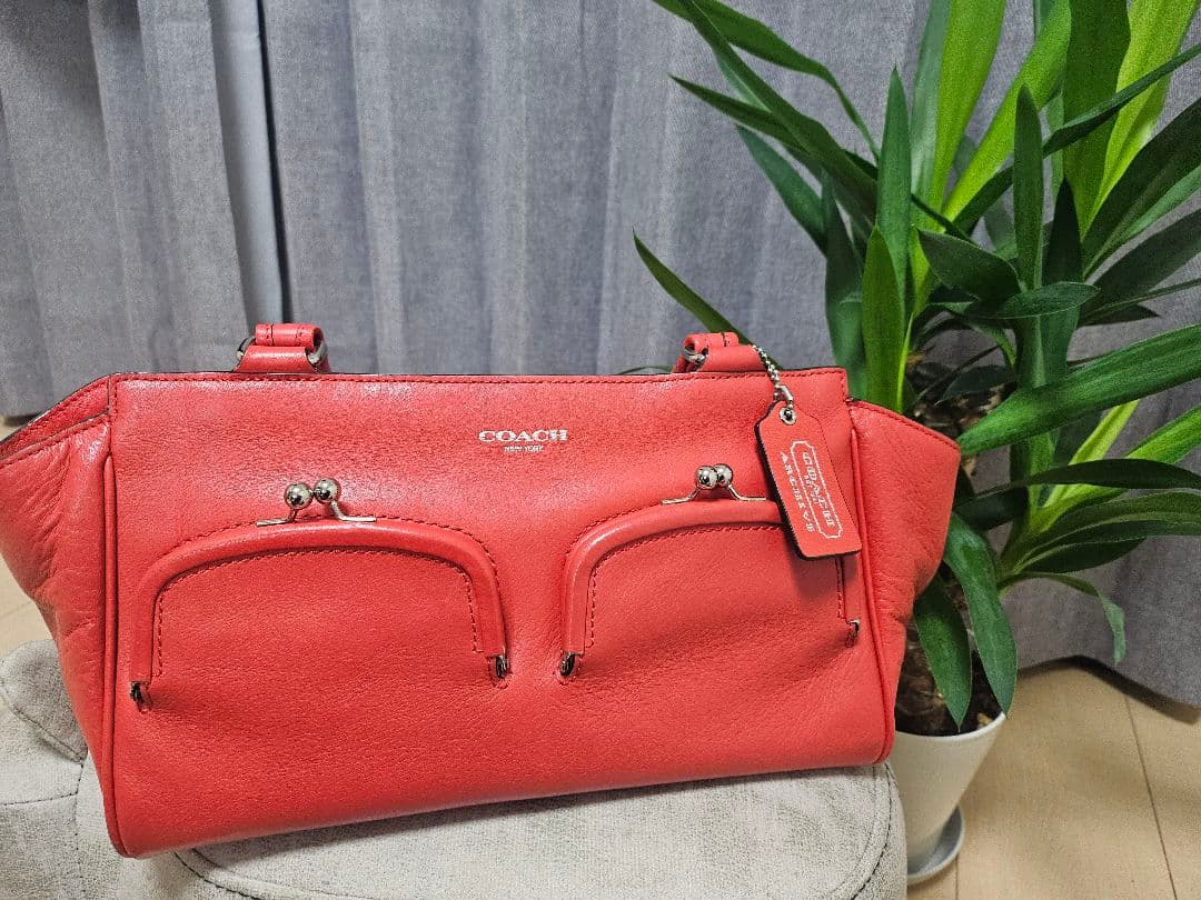 美品　COACH 赤 ハンドバッグ 高さ約23cm