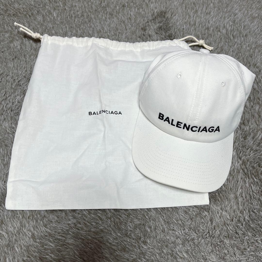 BALENCIAGA ホワイト ベースボールキャップ 収納袋付き