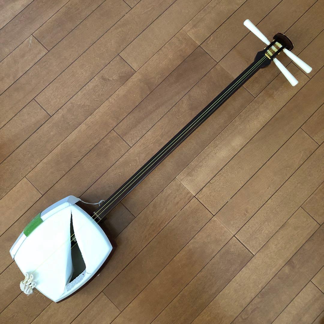 三味線本体　地唄 細棹　丸打ち胴 ケース付き