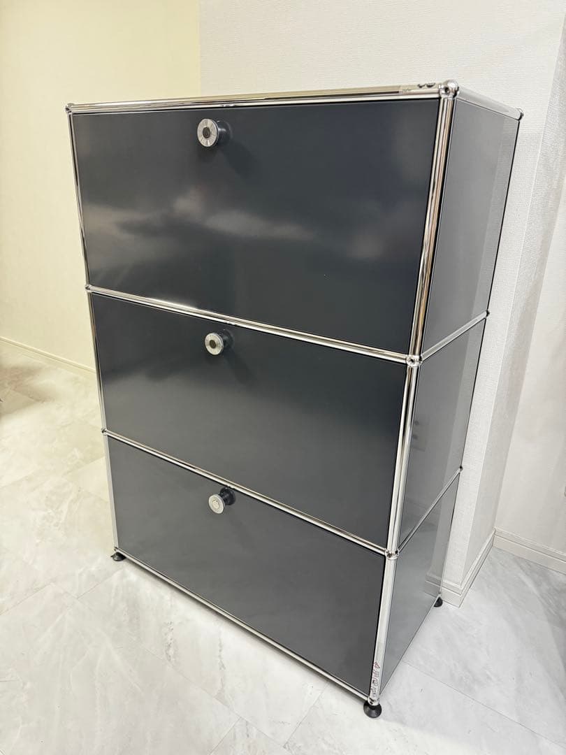 USMハラー キャビネット 1列3段 ドロップダウンドア アントラサイト □USM/ハラーシステム□1列3段 ドロップダウンドア キャビネット 収納