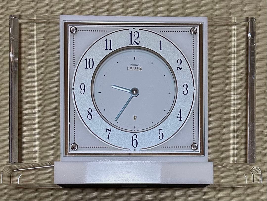 SEIKO エンブレム（emblem）シリーズのクリスタル置き時計 SEIKO (セイコー) 置時計 EMBLEM｜トレファクONLINE