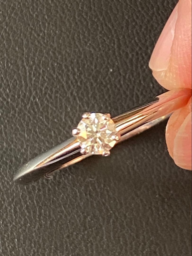 テァファニー　婚約指輪　２０号　0.258カラット 婚約指輪-一番人気のスリムな定番ティファニーセッティング|福岡の婚約