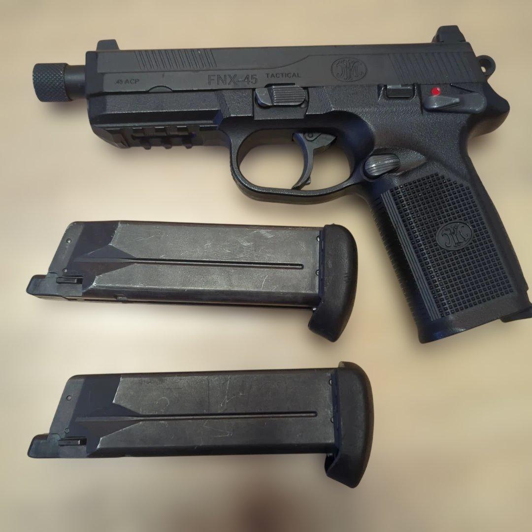 FNX-45 Tactical ガスガン 2マガジン付き