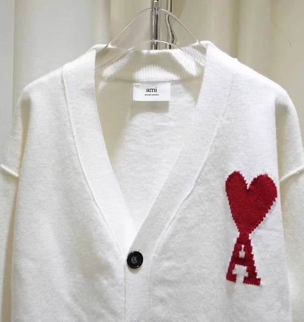 AMI PARIS ハート刺繍 セーター ニット 男女兼用 S - メルカリ