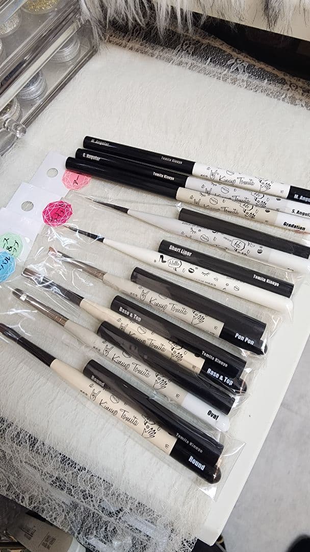 美品！ネイルブラシエースジェル.ネイルブラシ 9本セット