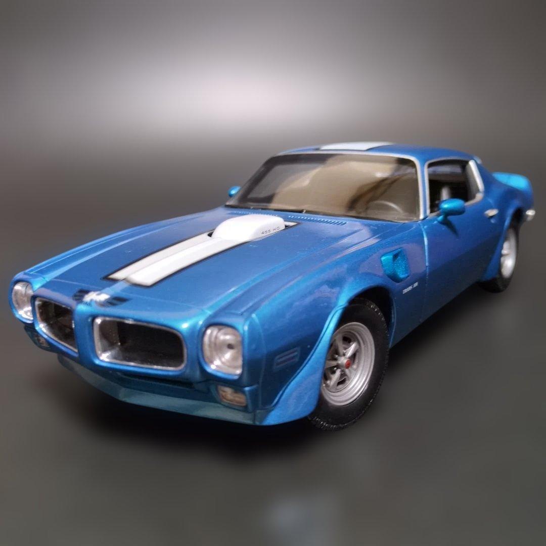 1/18ミニカー　ポンティアック·ファイアーバード·トランザム　世田谷ベース