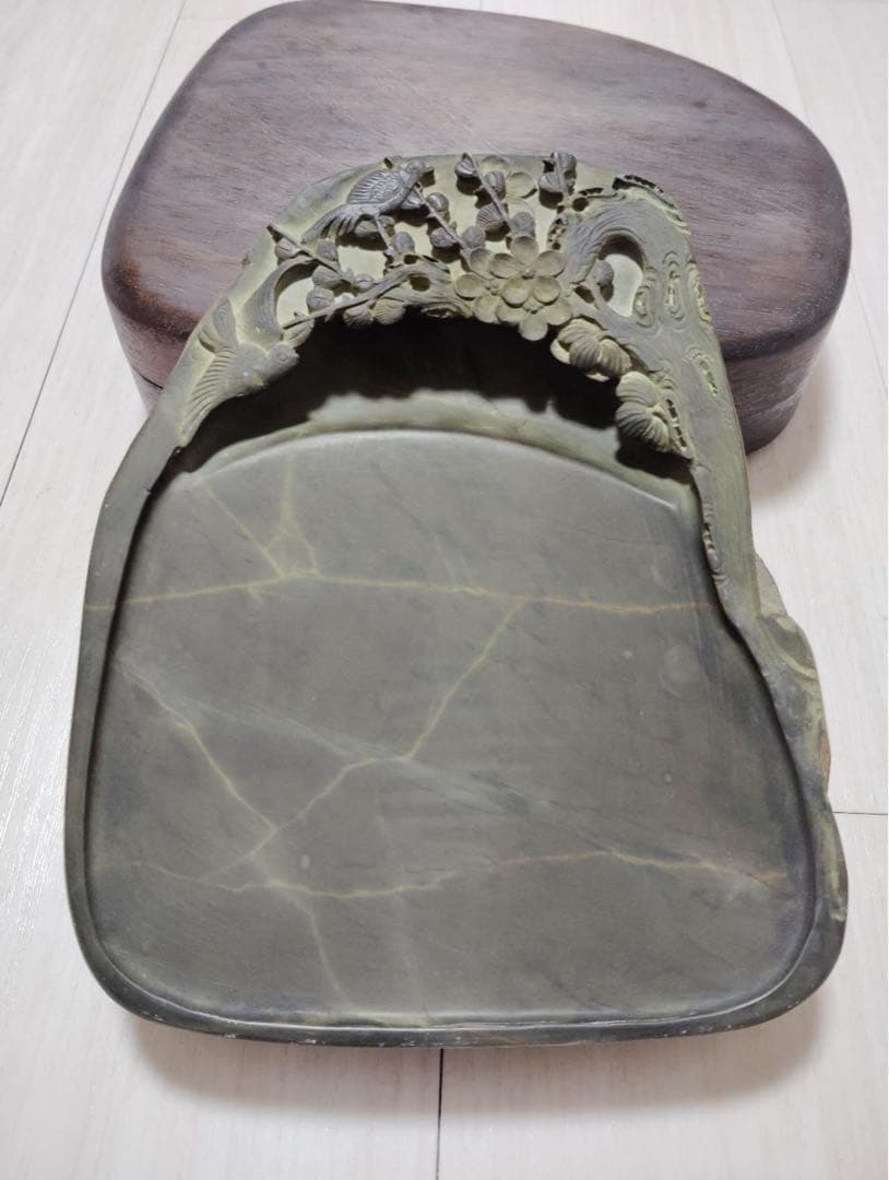 硯【端渓硯　青花・蕉葉白・火捺・金綫など】◆ 8.5吋◆上質箱◆旧老坑水巌坑美石