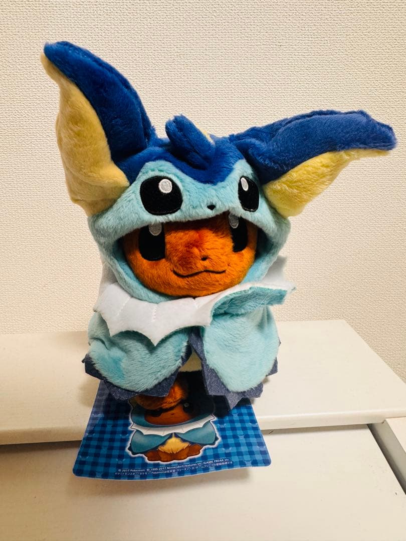 イーブイ ポンチョ　シャワーズ　ぬいぐるみ　新品　ポケモンセンター　レア イーブイ シャワーズ ポケモン ぬいぐるみ ポンチョシリーズ✨️レア