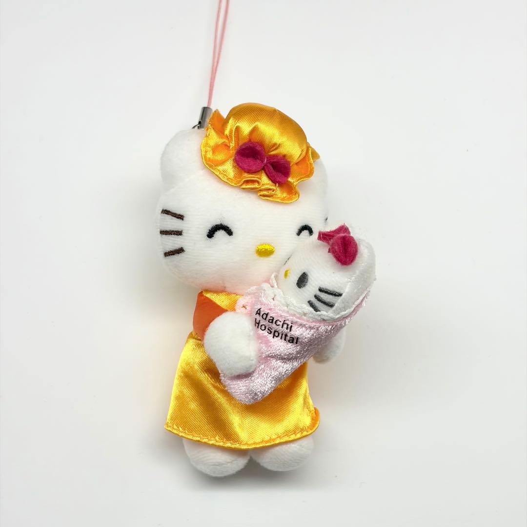 d*9様 ハローキティ　マスコット　ストラップ　足立病院　限定　赤ちゃんマスコッ ハローキティ トレーディングマスコットストラップ3 Hello Kitty NIC