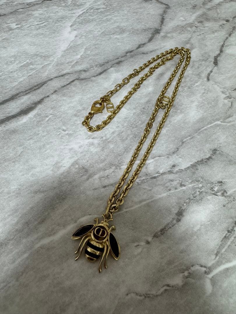 DIOR（ディオール）　蜂　ネックレス　ゴールド