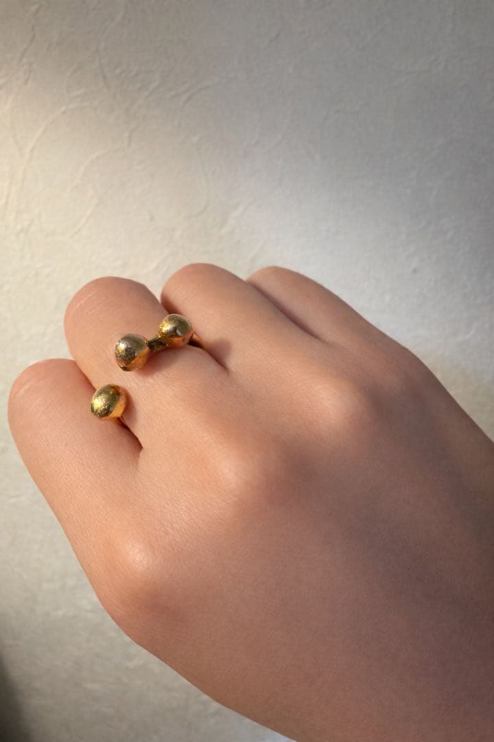 モニカカスティリオーニ　オープンリング　ブロンズ