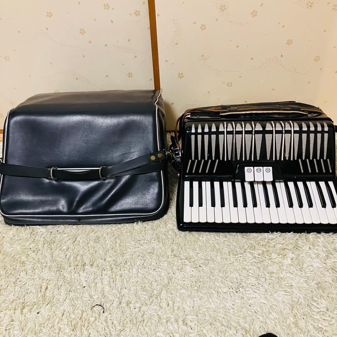 【ソフトケース付】YAMAHA YA-48 アコーディオン 34鍵盤48ベース YAMAHA アコーディオン YA-48 黒 34鍵盤 48ベース ケース付き - メルカリ