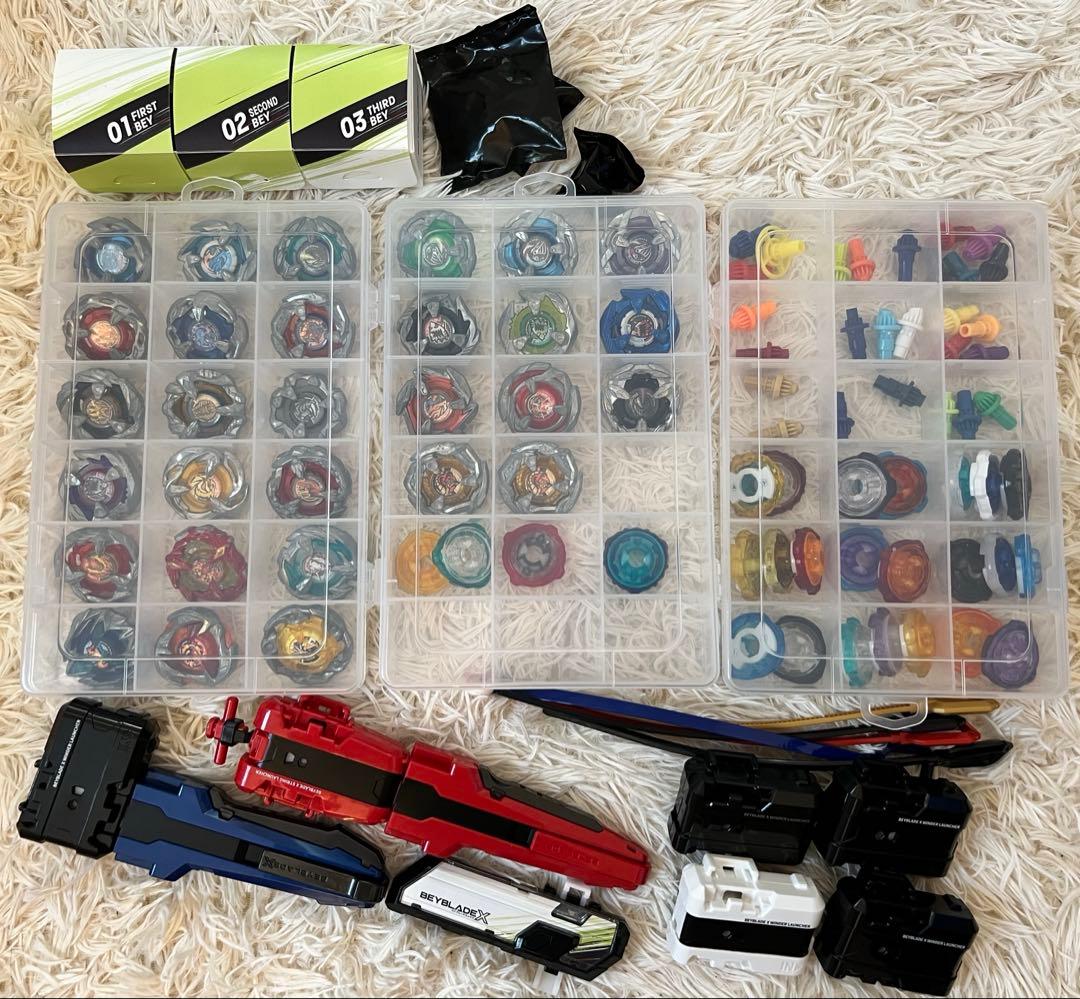 ベイブレードX 引退品まとめ売り 収納ケース付き 約30個