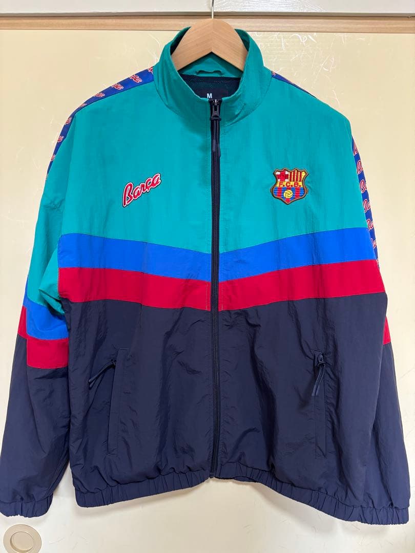 FC Barcelona ナイロンジャケット Mサイズ