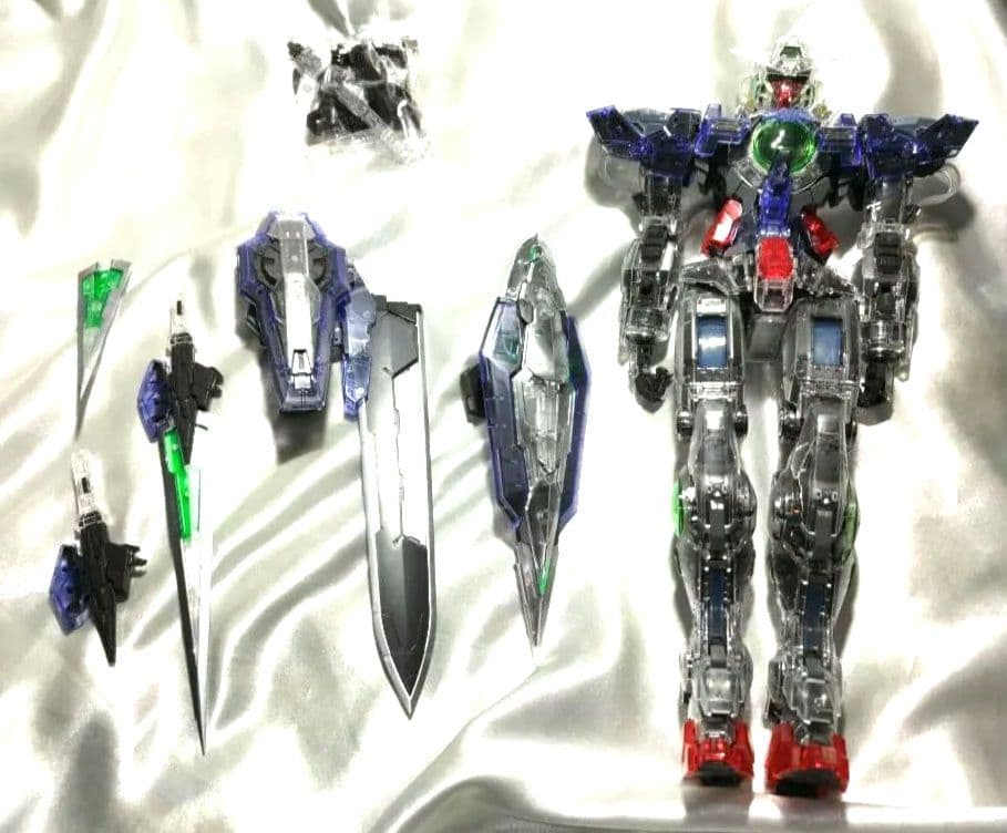 PG 1/60 ガンダムエクシア (LIGHTING MODEL) ［組立済］