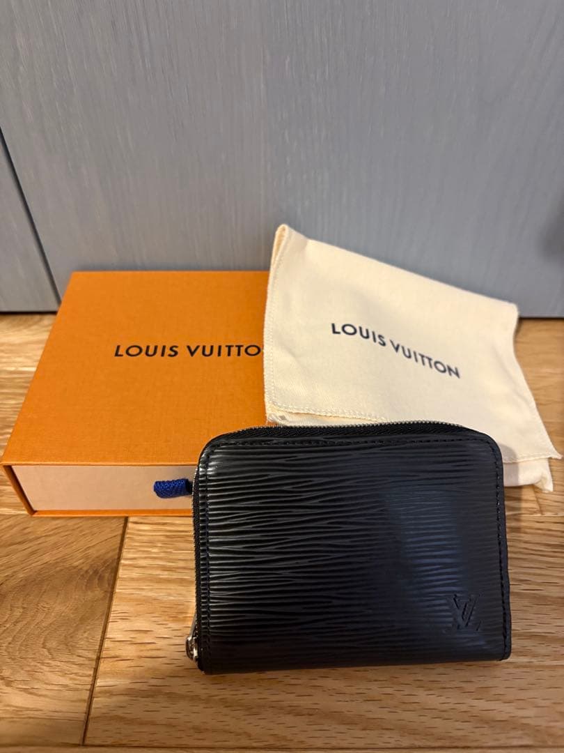 ルイヴィトン ジッピーパスケース