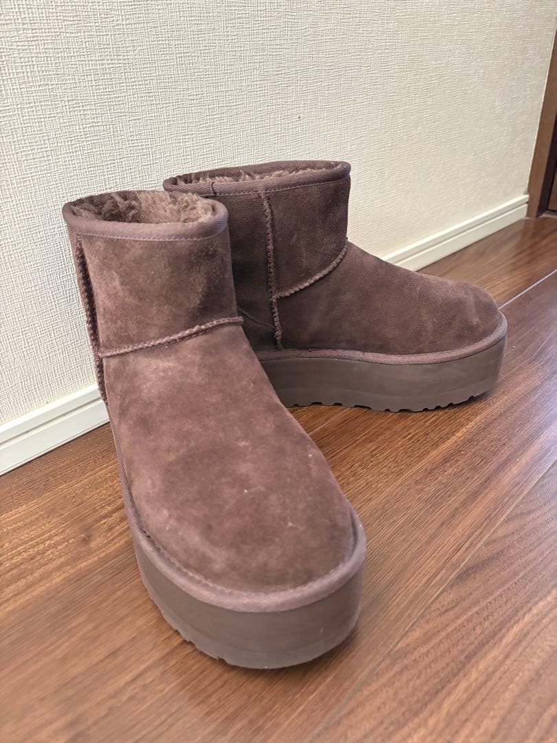 【美品】アグ ムートンブーツ Classic Mini Platform 厚底 楽天市場】UGG アグ Classic Mini Platform ムートンブーツ クラシック