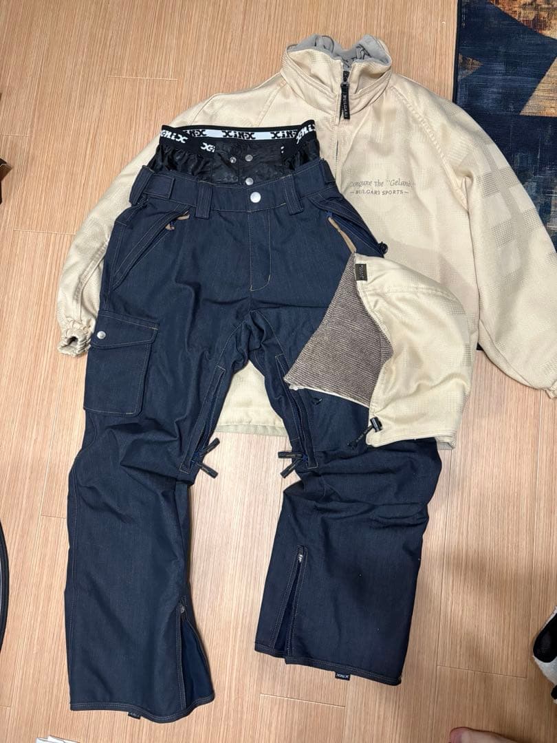美品 BULGARI SPORTS xnix スノーボードウェアセット ブルガリ