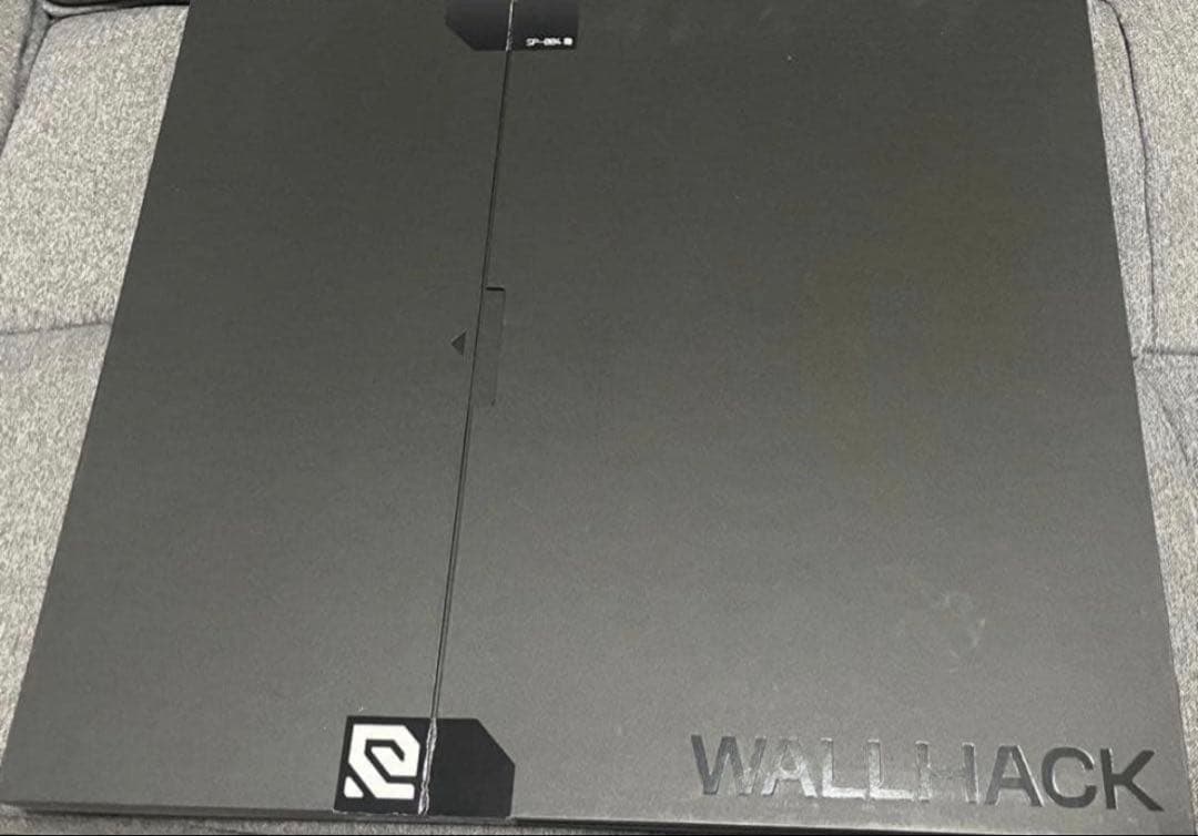 WALLHACK /ウォールハック　ブラック ガラスマウスパッド