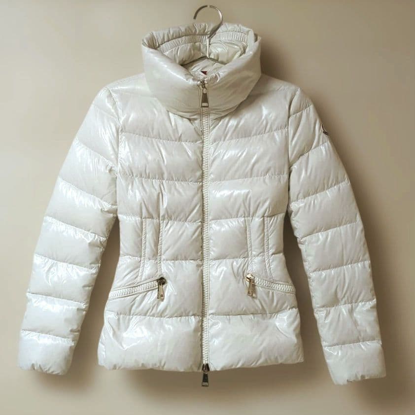 s*s様 モンクレール　ダフネ ダウンジャケット　オフホワイト サイズ00