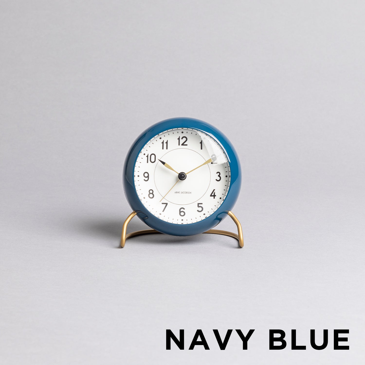 ARNE JACOBSEN アルネヤコブセン｜北欧デザインの名作クロックを掲載
